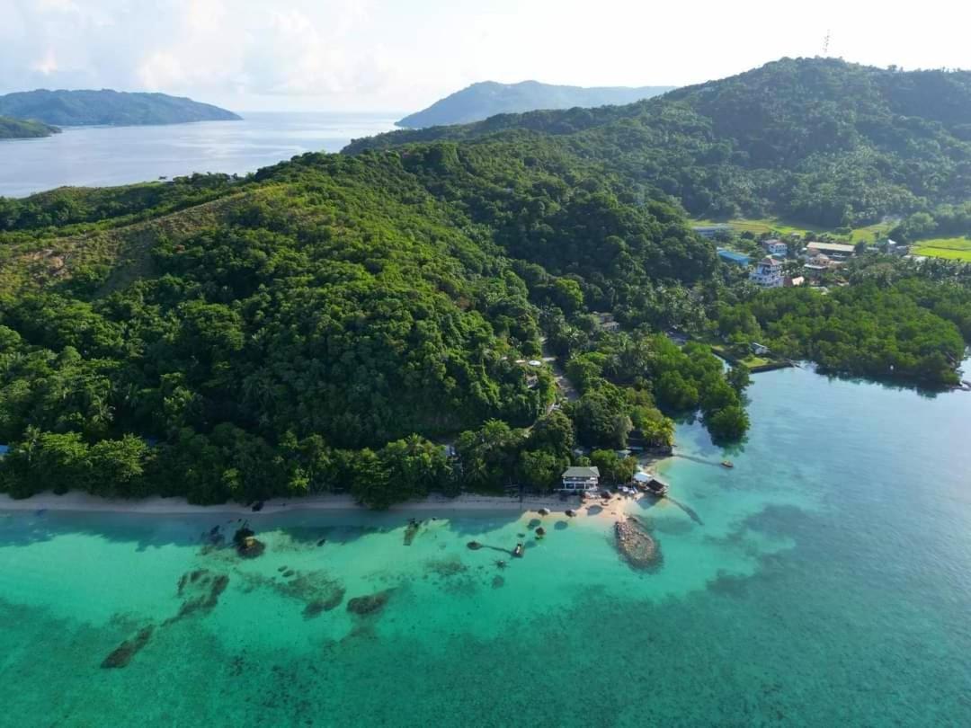 ホテル Lonos Circle Terrace View Romblon エクステリア 写真